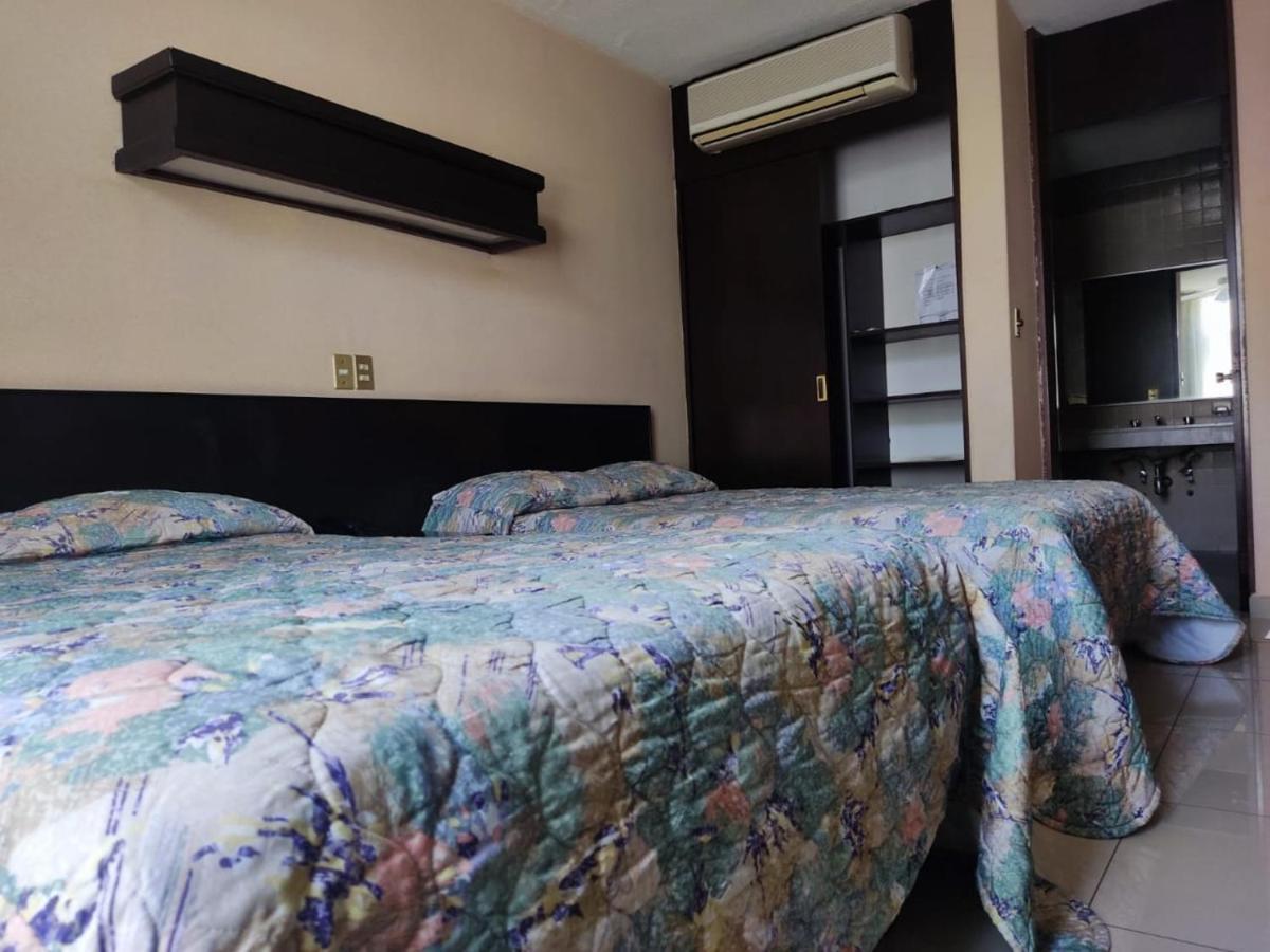 Hotel Mary Celaya Celaya  Exterior photo